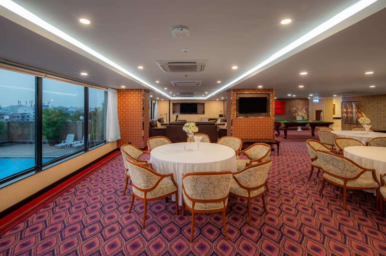 Alexander Hotel Bangkok Exteriör bild